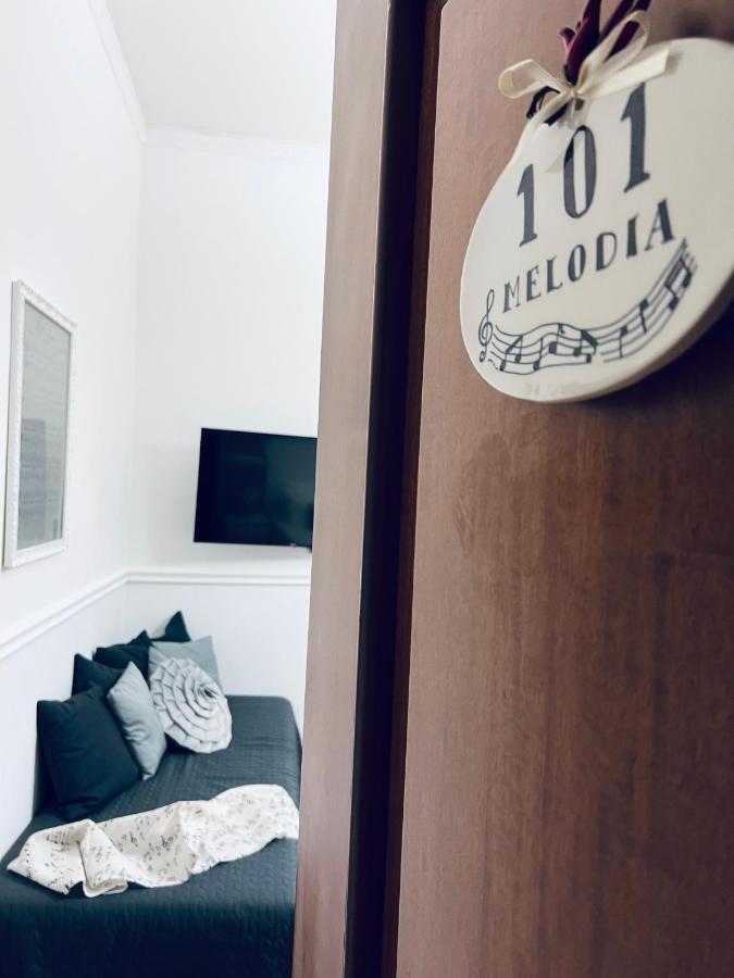 Bed and Breakfast Miluar - Centro Storico - Lungo La Via Della Musica à Naples Extérieur photo