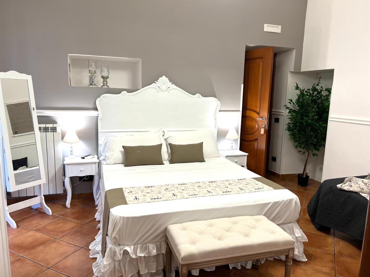 Bed and Breakfast Miluar - Centro Storico - Lungo La Via Della Musica à Naples Extérieur photo